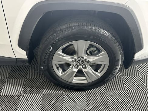 Used 2024 Toyota RAV4 XLE AWD/4WD image 11