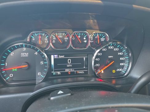 Used 2018 Chevrolet Silverado 1500 LT AWD/4WD image 12
