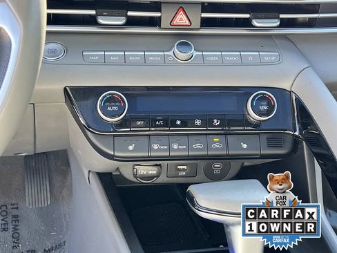 Used 2024 Hyundai Elantra SEL w/ Convenience Package image 30