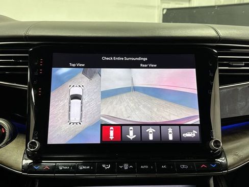 Used 2022 Jeep Grand Wagoneer Series II image 12