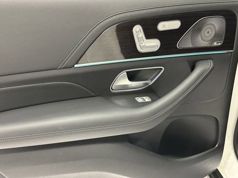 Certified 2023 Mercedes-Benz GLS 580 4MATIC image 25