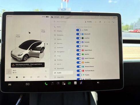 Used 2023 Tesla Model Y Long Range AWD/4WD image 29