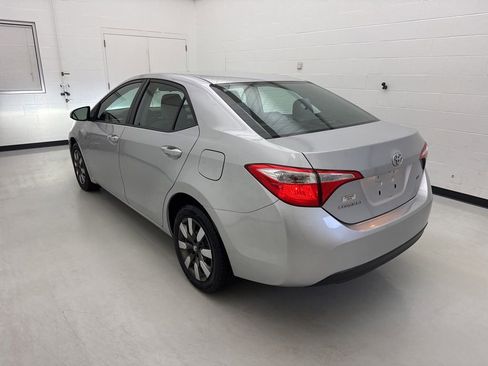 Used 2015 Toyota Corolla LE FWD image 4