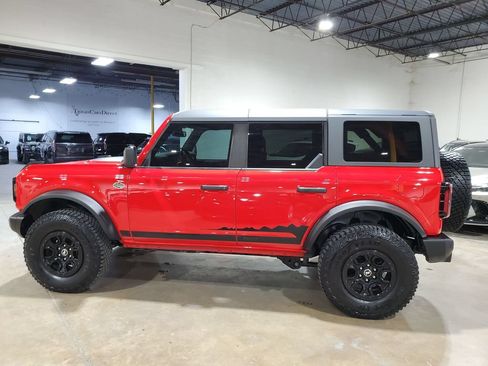 Used 2023 Ford Bronco Wildtrak AWD/4WD image 13