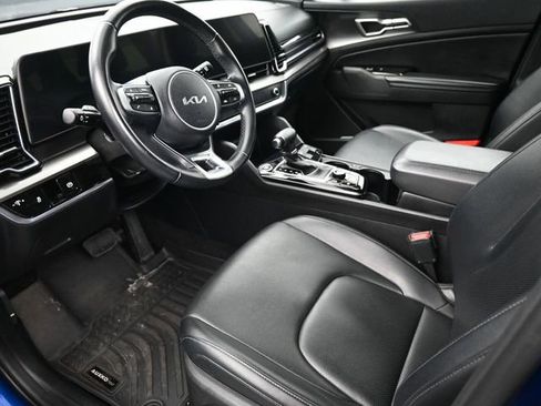 Used 2023 Kia Sportage EX image 9