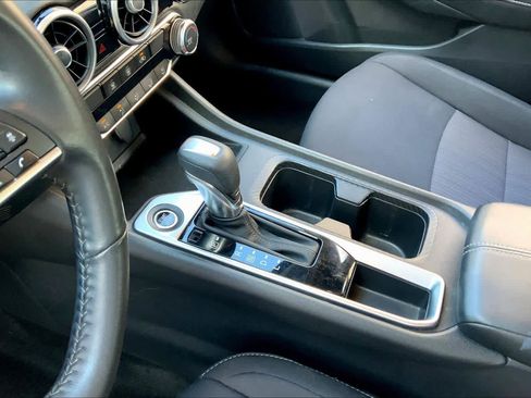 Used 2023 Nissan Sentra SV image 15