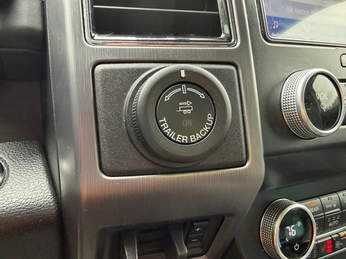 Used 2021 Ford Expedition Platinum AWD/4WD image 26