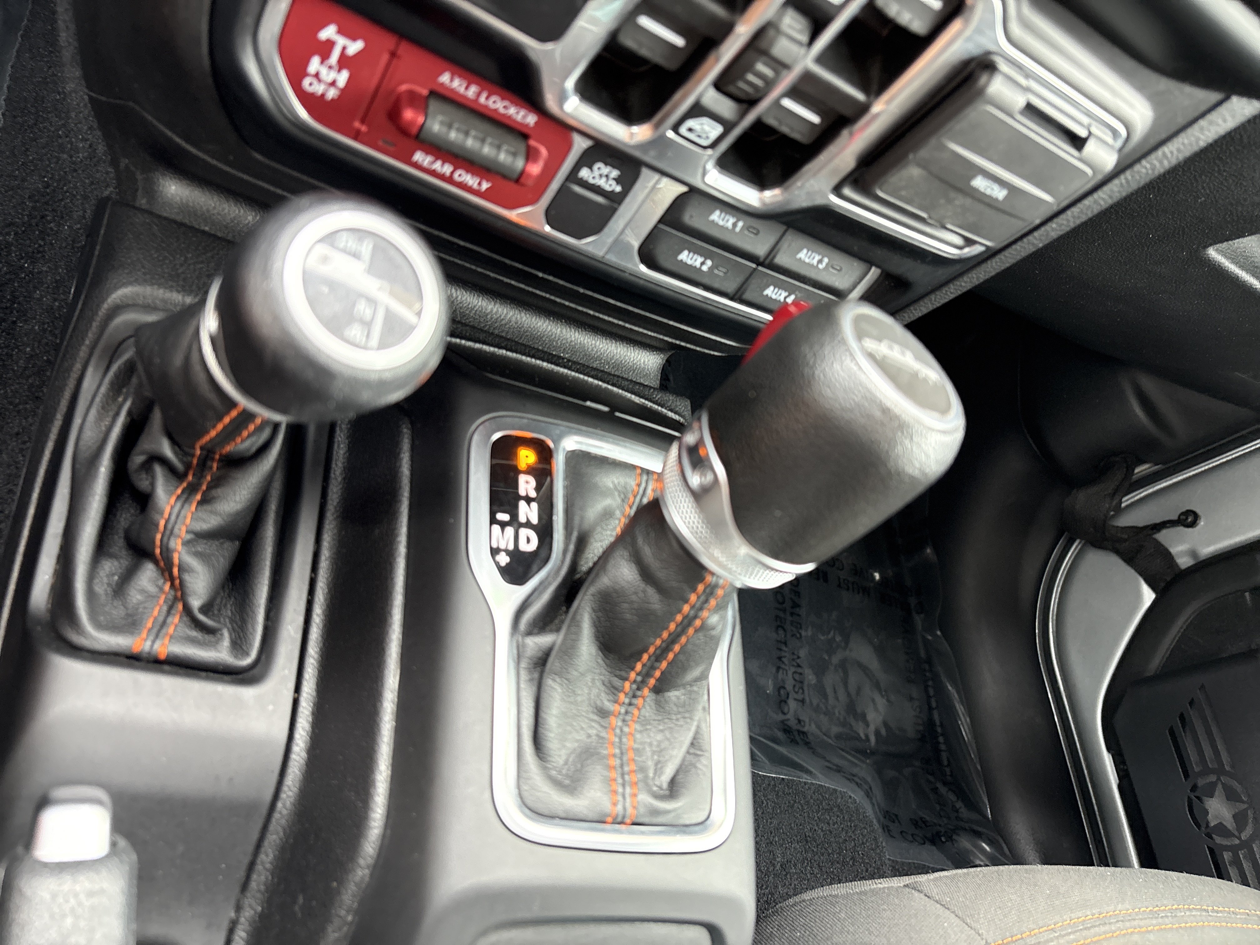 Used 2023 Jeep Gladiator Mojave w/ Cold Weather Group AWD/4WD image 31