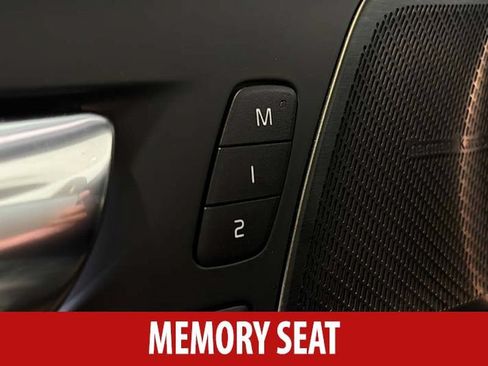 Used 2020 Volvo XC60 T5 R-Design w/ Protection Package Premier AWD/4WD image 10