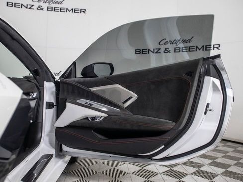 Used 2023 Chevrolet Corvette Stingray Premium Cpe w/ Z51 Performance Package image 16