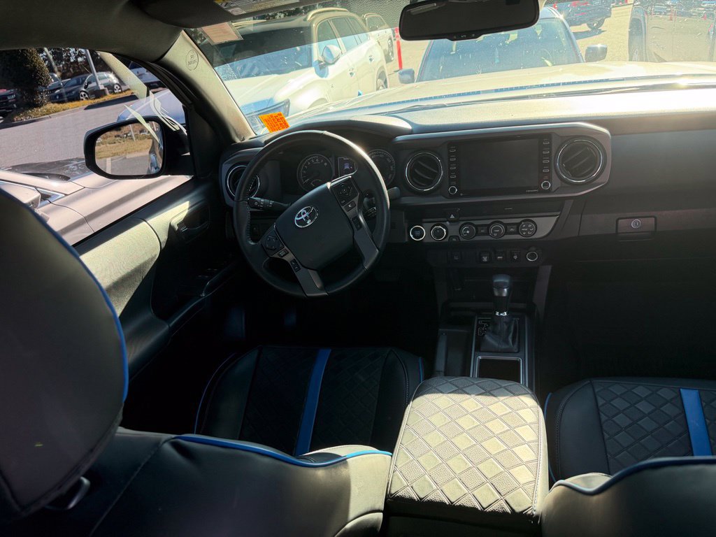 Used 2020 Toyota Tacoma TRD Off-Road AWD/4WD image 13