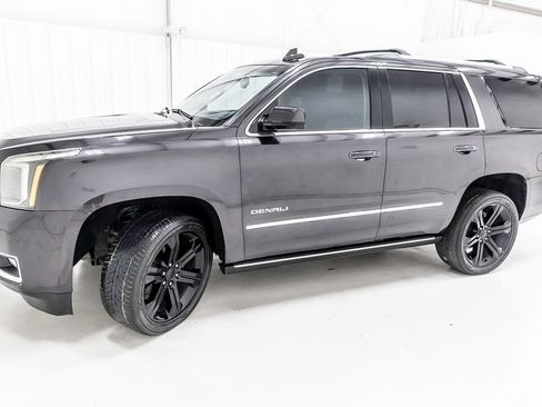 Used 2018 GMC Yukon Denali w/ Open Road Package AWD/4WD image 3