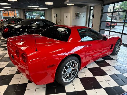 Used 1999 Chevrolet Corvette Coupe RWD image 4