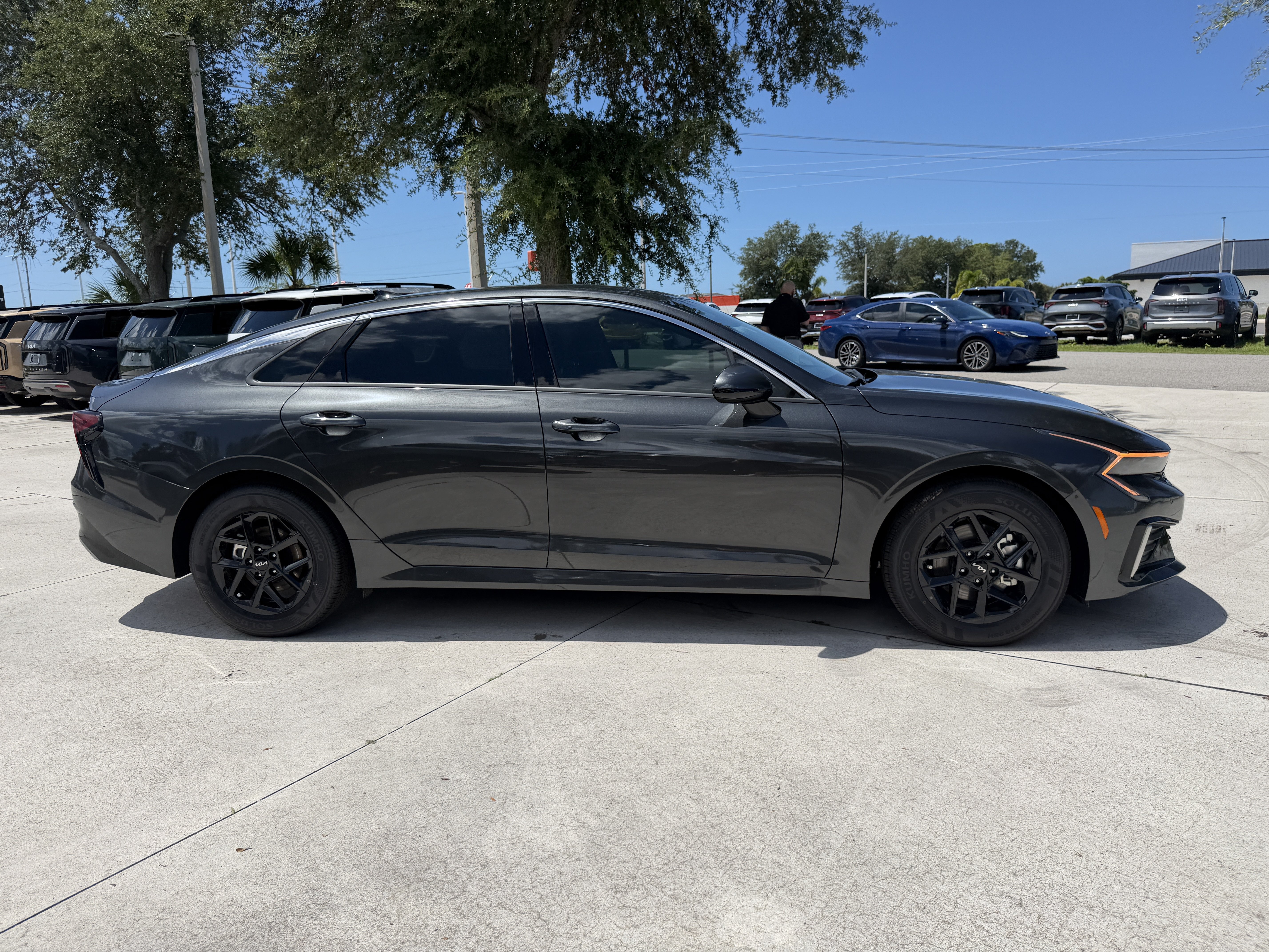 New 2026 Kia K5 LXS FWD image 2