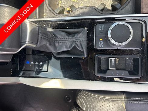 Used 2024 Toyota Sequoia Capstone AWD/4WD image 33