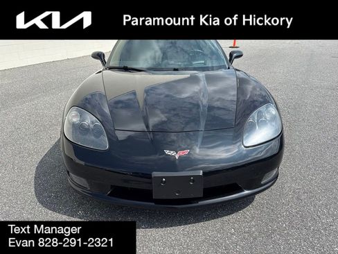 Used 2005 Chevrolet Corvette Convertible w/ Preferred Equipment Group RWD image 2