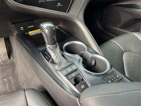 Used 2019 Toyota Camry XSE image 31