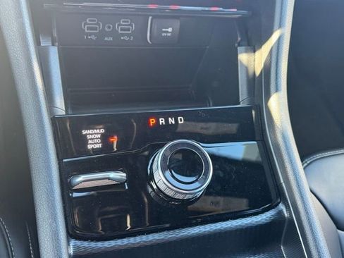 Certified 2025 Jeep Grand Cherokee Limited w/ Black Appearance Package image 33