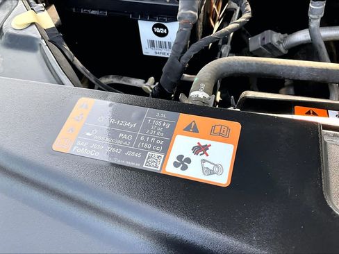 Used 2019 Ford Expedition XLT w/ Equipment Group 202A RWD image 33