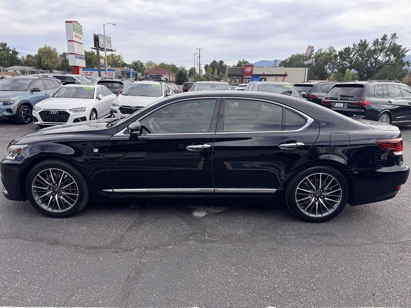 Used 2017 Lexus LS 460 AWD image 4
