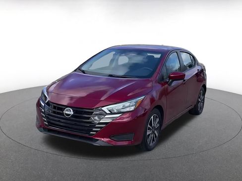 Used 2025 Nissan Versa SV FWD image 3