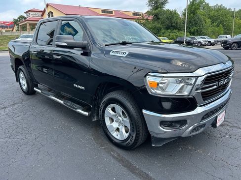 Used 2020 RAM 1500 Big Horn AWD/4WD image 3