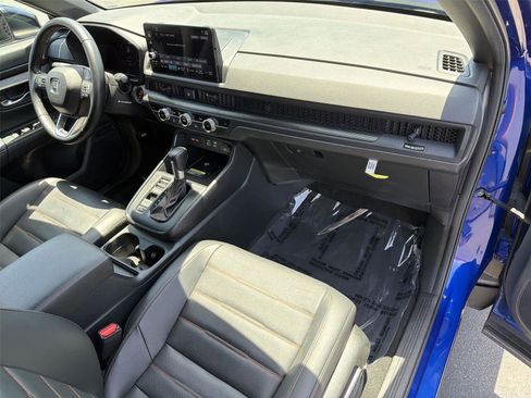 Used 2025 Honda CR-V Sport-L image 13