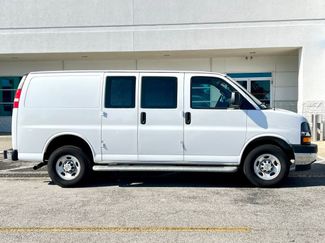 Used 2024 Chevrolet Express 2500 w/ Driver Convenience Package video 2