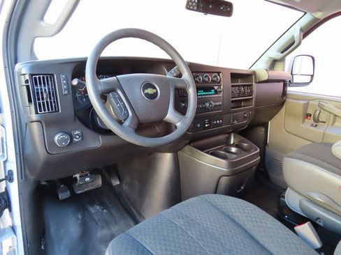 Used 2024 Chevrolet Express 2500 w/ Driver Convenience Package image 22