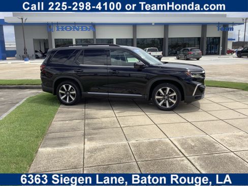 Certified 2024 Honda Pilot Touring image 1