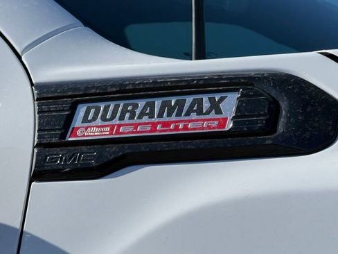 Used 2022 GMC Sierra 3500 Denali w/ Denali Ultimate Package image 9