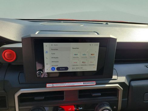 Certified 2025 Toyota Tacoma SR AWD/4WD image 18