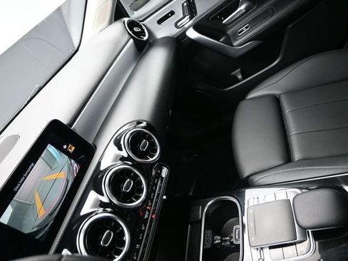 Used 2020 Mercedes-Benz A 220 image 22