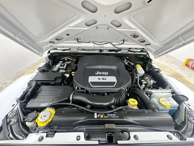 Used 2018 Jeep Wrangler Sport w/ Dual Top Group AWD/4WD image 26
