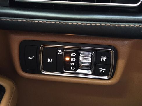 Used 2021 Lincoln Aviator Black Label w/ Dynamic Handling Package image 28