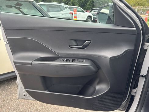 Used 2026 Hyundai Kona SEL Sport FWD image 18