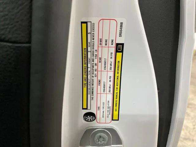 Used 2025 Chrysler Pacifica Select FWD image 88
