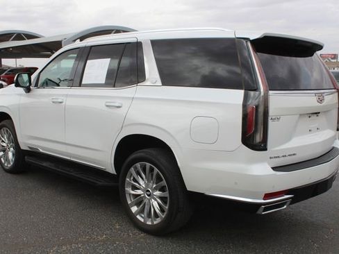 Used 2022 Cadillac Escalade Premium Luxury w/ LPO, Floor Liner Package image 8