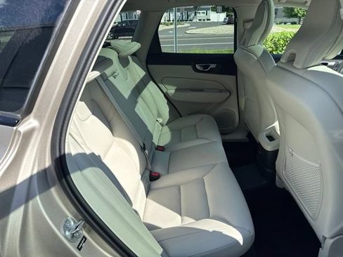 Used 2024 Volvo XC60 T8 Plus w/ Climate Package AWD/4WD image 13