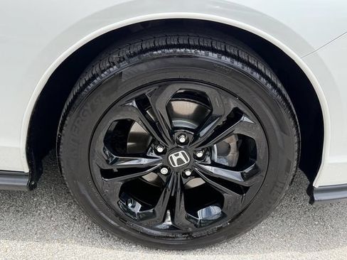 Certified 2025 Honda Accord SE image 21