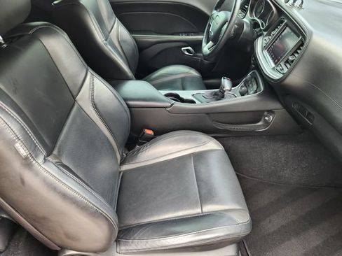 Used 2020 Dodge Challenger SXT w/ Plus Package RWD image 13