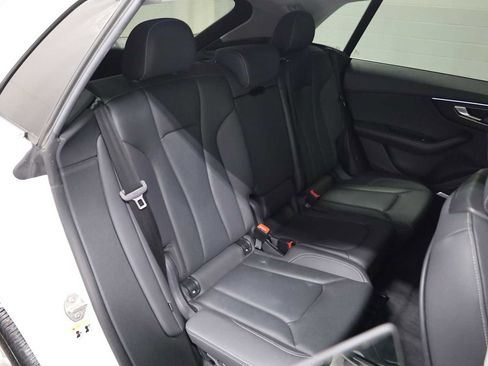 Used 2023 Audi Q8 Premium Plus w/ Premium Plus Package image 34