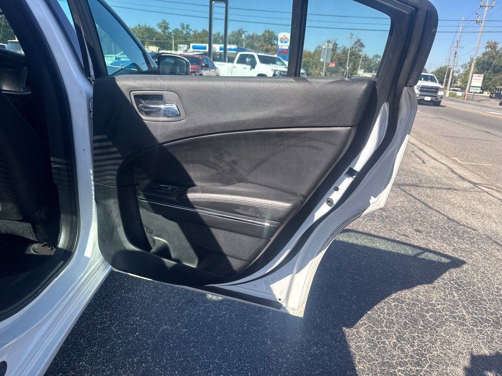 Used 2014 Dodge Charger SXT RWD image 21