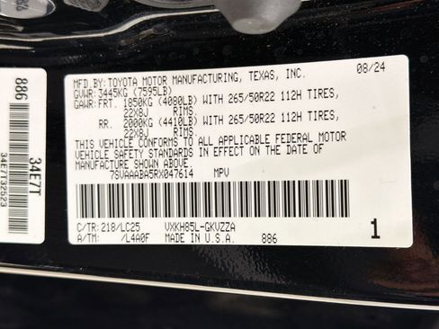 Used 2024 Toyota Sequoia Capstone AWD/4WD image 20