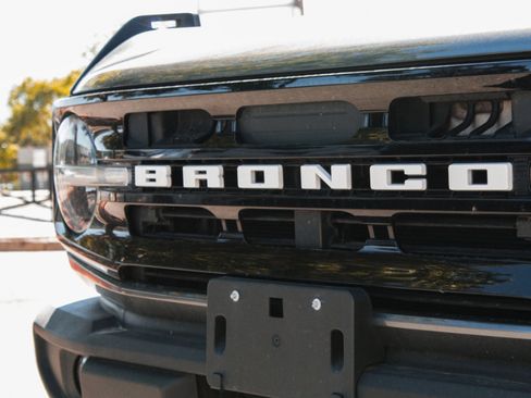 Used 2024 Ford Bronco Outer Banks AWD/4WD image 29