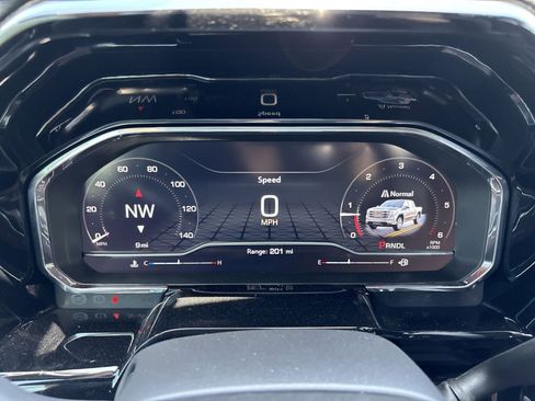 New 2025 GMC Sierra 1500 SLE w/ Preferred Package image 21