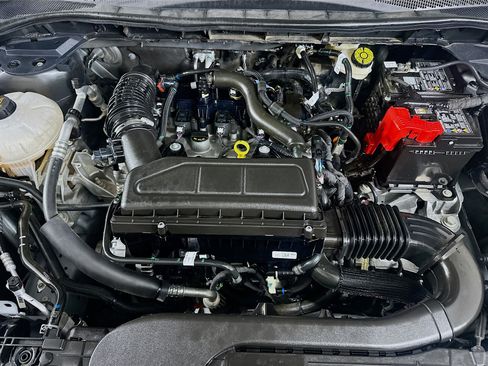 Used 2025 Ford Escape Active image 32