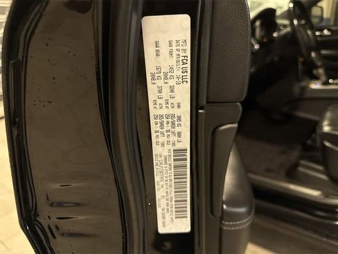 Used 2019 Jeep Grand Cherokee Overland image 14