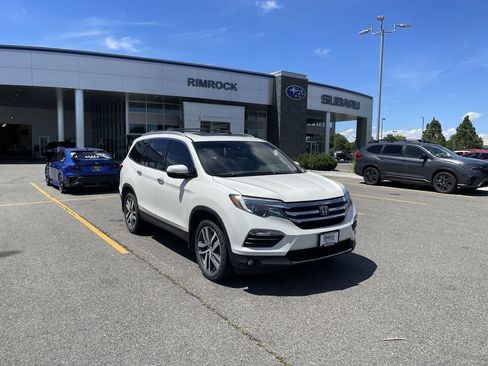 Used 2018 Honda Pilot Elite image 11