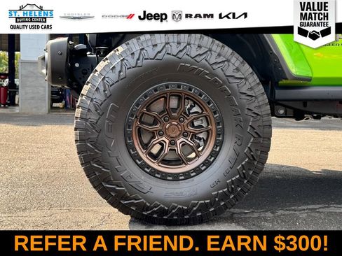 Used 2025 Jeep Wrangler Unlimited Rubicon image 13